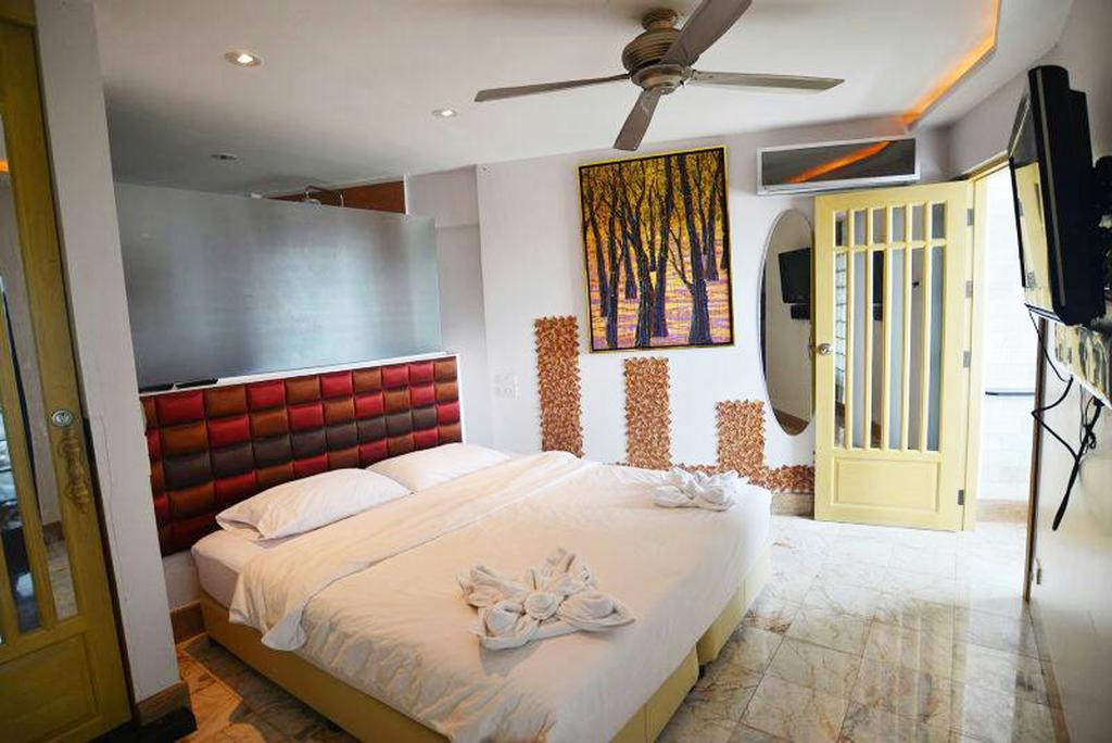 Ferienwohnung Penthouse Galare Thong Tower Chiang Mai Zimmer foto