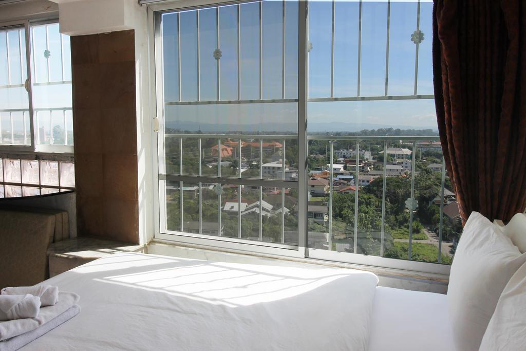 Ferienwohnung Penthouse Galare Thong Tower Chiang Mai Exterior foto